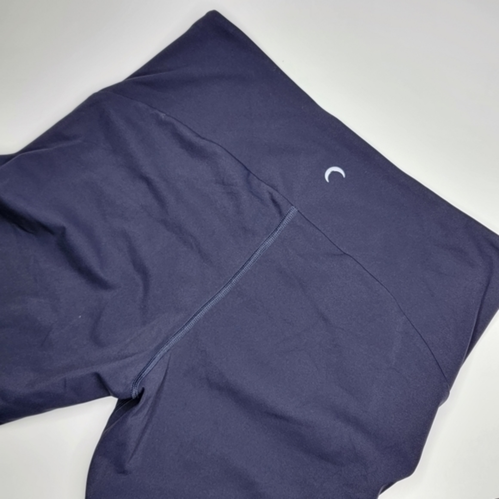 Zyia 8 / 10 Navy Blue Strap Deluxe Cropped Women's Athletic‎ Skinny Leggings